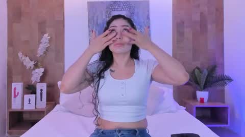 isabella_winkler online show from July 5, 11:06 am