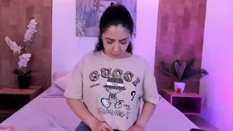 isabella_winkler online show from July 18, 12:20 pm