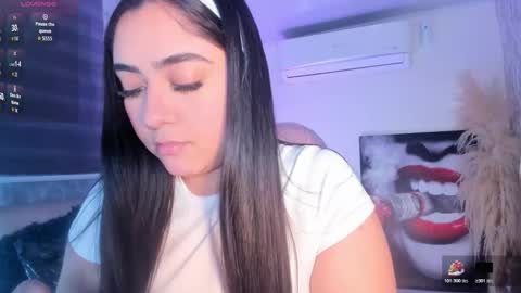 isabellaa23 online show from November 30, 12:42 pm