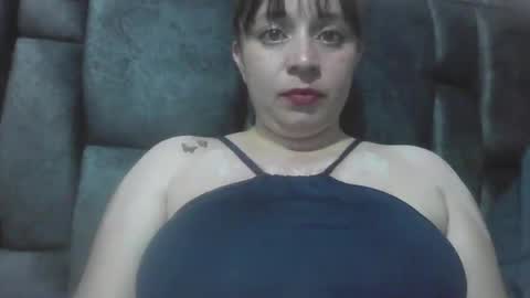 Snapshot of isabellaa_hills_ chatting on May 11, 12:38 am isabellaa_hills_ online show from May 11, 12:38 am