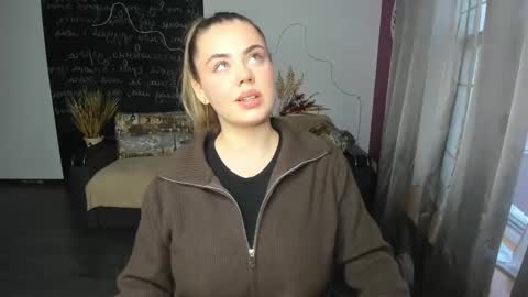 isabellabler online show from January 13, 12:43 pm