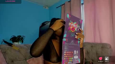    v online show from March 26, 9:42 pm