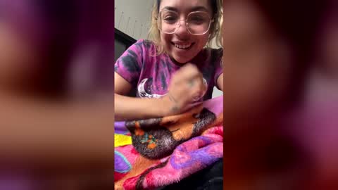 Snapshot of isabellaelizabeth chatting on February 26, 3:11 pm isabellaelizabeth online show from February 26, 3:11 pm