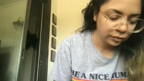 Snapshot of isabellaelizabeth chatting on March 23, 3:38 pm isabellaelizabeth online show from March 23, 3:38 pm