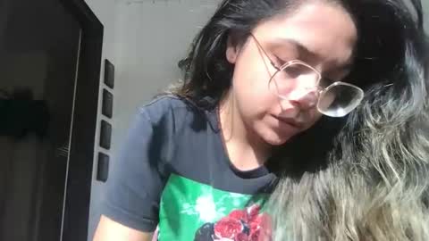 Snapshot of isabellaelizabeth chatting on April 2, 9:12 pm isabellaelizabeth online show from April 2, 9:12 pm