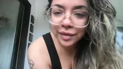 Snapshot of isabellaelizabeth chatting on April 3, 6:06 pm isabellaelizabeth online show from April 3, 6:06 pm