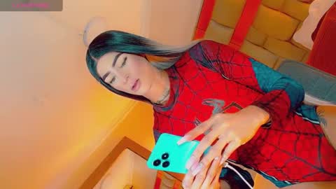 isabellagirs online show from October 12, 4:17 pm