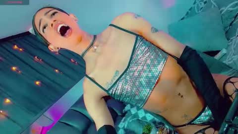 isabellagirs online show from February 26, 7:51 am