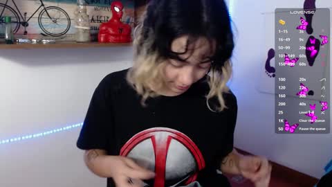 Snapshot of isabellakoff chatting on January 20, 12:07 pm Tati - online show from January 20, 12:07 pm