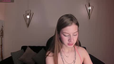 Snapshot of isabellamoretti1 chatting on February 22, 11:14 pm Isabella Moretti online show from February 22, 11:14 pm