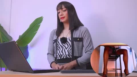 Help me with your follow independent model isabela online show from April 2, 6:16 pm