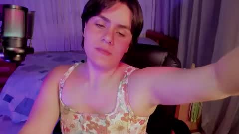 Isabella online show from May 24, 5:01 am