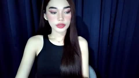 Isabelle online show from May 22, 12:11 pm