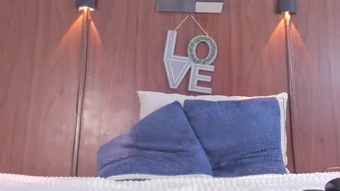 isabella online show from March 6, 7:32 pm