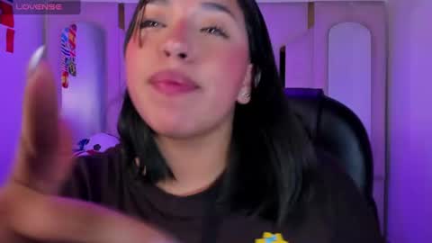 Snapshot of isabellrodriguez18 chatting on June 25, 4:01 am isabellrodriguez18 online show from June 25, 4:01 am