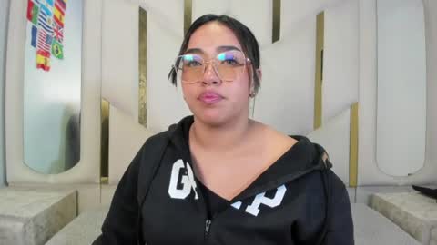 Snapshot of isabellrodriguez18 chatting on July 14, 3:33 am isabellrodriguez18 online show from July 14, 3:33 am
