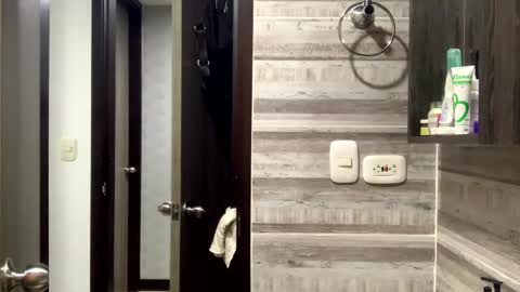 Isa online show from September 14, 1:05 am