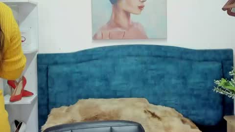 Isabel online show from June 28, 12:00 pm