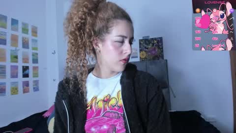 Isabela  online show from March 7, 4:35 am