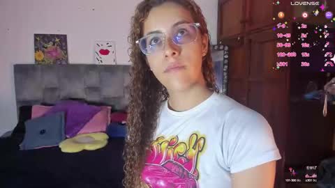 Isabela  online show from September 13, 3:06 am