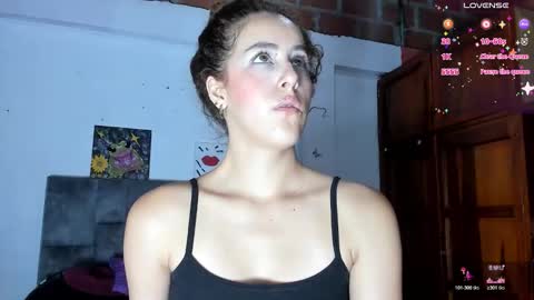 Isabela  online show from October 25, 3:03 am