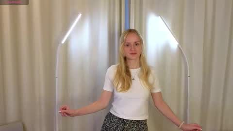 Olivia online show from December 1, 5:12 am