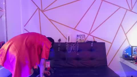 isabela online show from October 21, 9:43 am