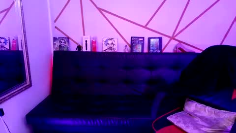 isabela online show from November 14, 4:44 am