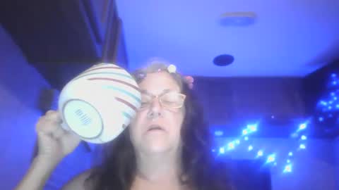 Iseestarz420 online show from December 9, 12:19 pm