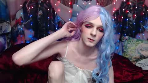 Snapshot of iselestias chatting on February 15, 10:17 pm Sele online show from February 15, 10:17 pm