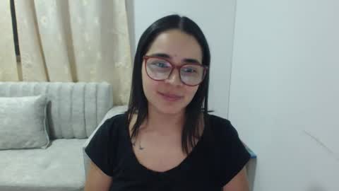 Snapshot of isemma chatting on February 20, 3:58 am Emma online show from February 20, 3:58 am