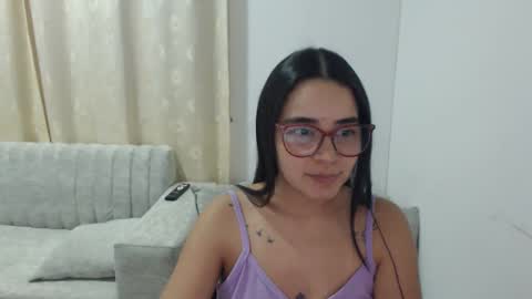 Snapshot of isemma chatting on March 17, 4:06 am Emma online show from March 17, 4:06 am