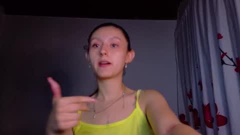 Snapshot of isis1012 chatting on February 2, 12:20 am isa online show from February 2, 12:20 am