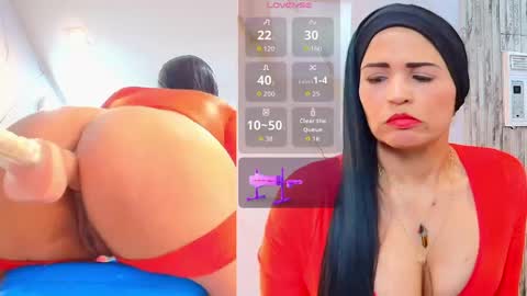 Snapshot of isis_car0lina chatting on June 6, 9:25 am Isis car0lina online show from June 6, 9:25 am