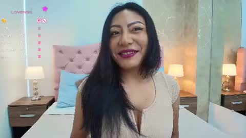 Isis Choi online show from July 12, 7:27 pm