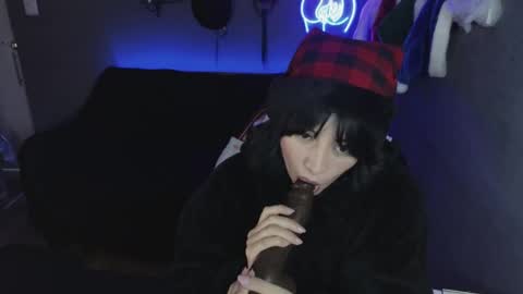 Ana Maria online show from December 6, 12:02 am