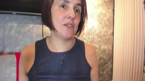 Snapshot of isisblakee chatting on February 28, 2:45 am Isis online show from February 28, 2:45 am