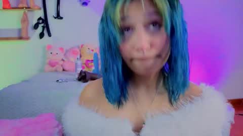 Snapshot of isisjones18 chatting on March 12, 12:11 pm Isisjones18 online show from March 12, 12:11 pm