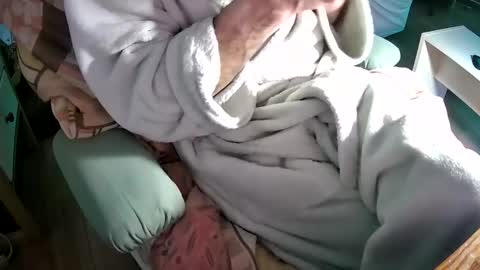 Snapshot of iskarius chatting on January 28, 8:47 pm Iskarius online show from January 28, 8:47 pm