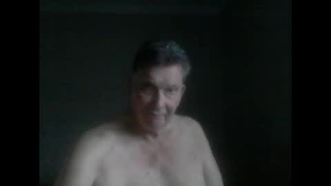 Snapshot of island625103 chatting on January 31, 8:12 pm island625103 online show from January 31, 8:12 pm