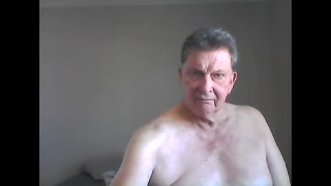 Snapshot of island625103 chatting on March 2, 8:29 pm island625103 online show from March 2, 8:29 pm