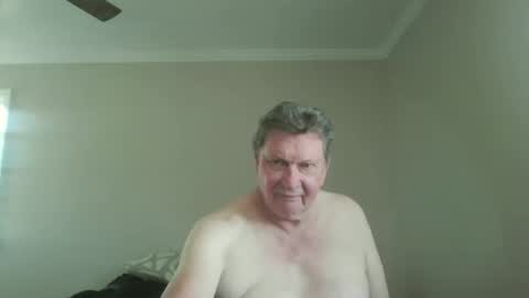 Snapshot of island625103 chatting on September 20, 6:31 pm island625103 online show from September 20, 6:31 pm