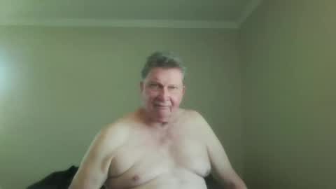 Snapshot of island625103 chatting on October 9, 7:34 pm island625103 online show from October 9, 7:34 pm