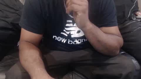 islandboi_88 online show from January 18, 12:02 am