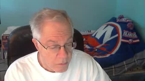 Snapshot of islesman22 chatting on May 30, 10:56 am islesman22 online show from May 30, 10:56 am