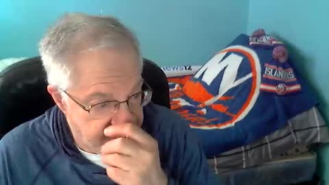Snapshot of islesman22 chatting on May 31, 3:30 pm islesman22 online show from May 31, 3:30 pm