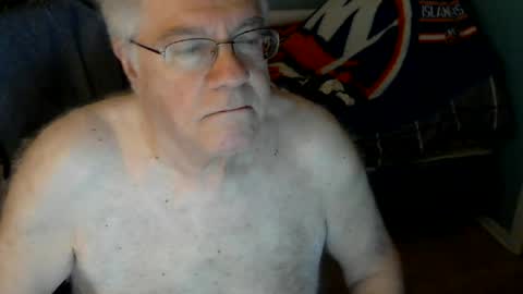 Snapshot of islesman22 chatting on June 18, 9:25 am islesman22 online show from June 18, 9:25 am