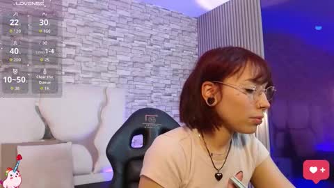 Issa online show from October 20, 7:47 pm