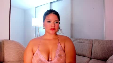 Issabela online show from February 27, 8:39 am