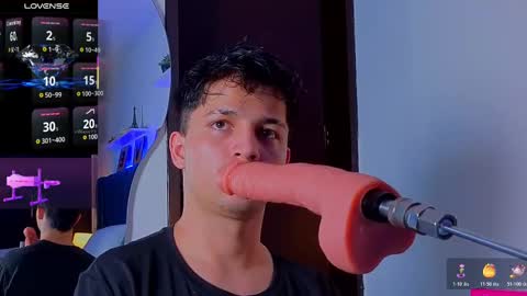 Issac online show from November 8, 4:23 am